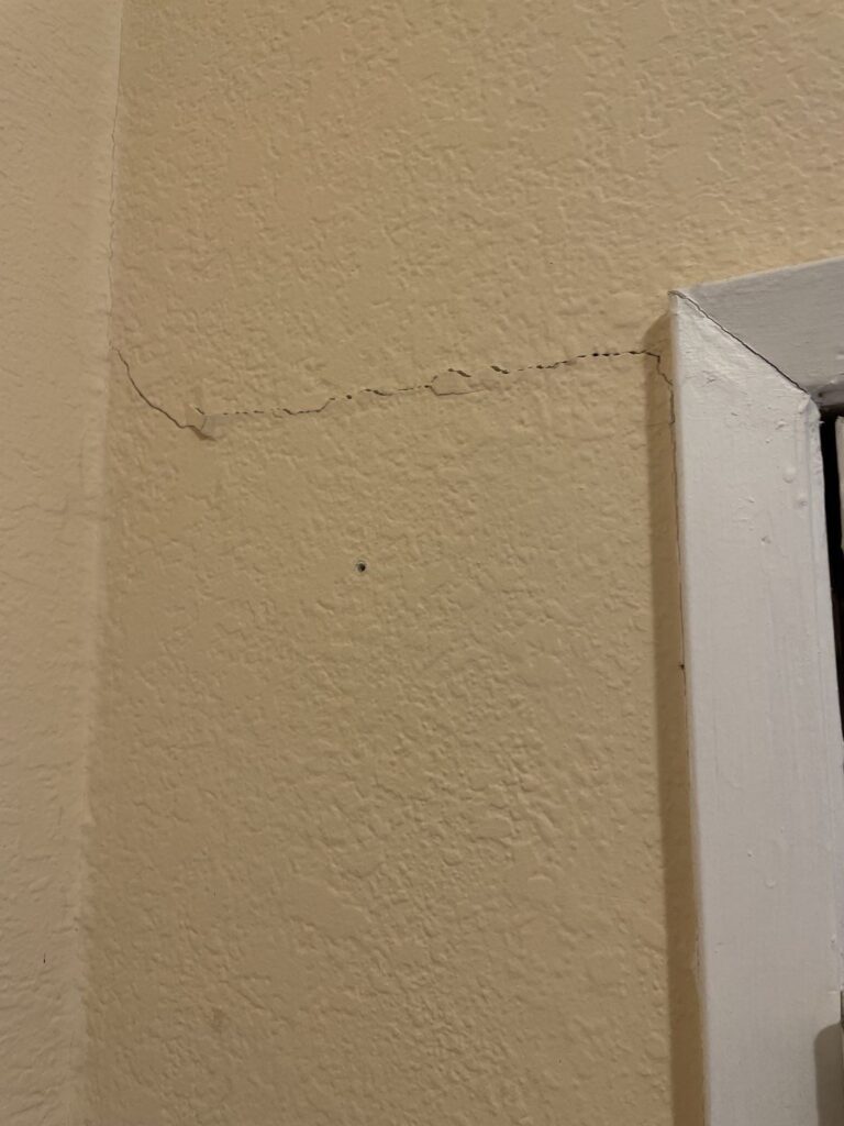 Drywall Crack repair