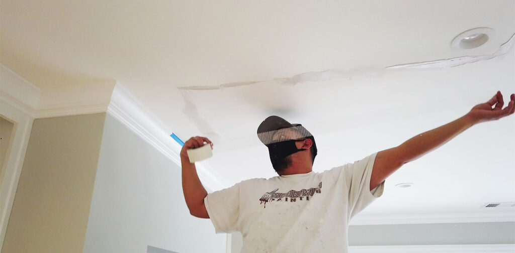 How to Fix a Crack in the Ceiling